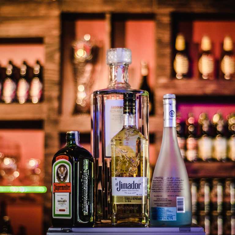 10 Specific Labeling Requirements for Alcoholic Beverages